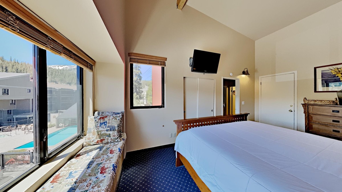 Third Bedroom Overlooking Mammoth Mountain and Pool